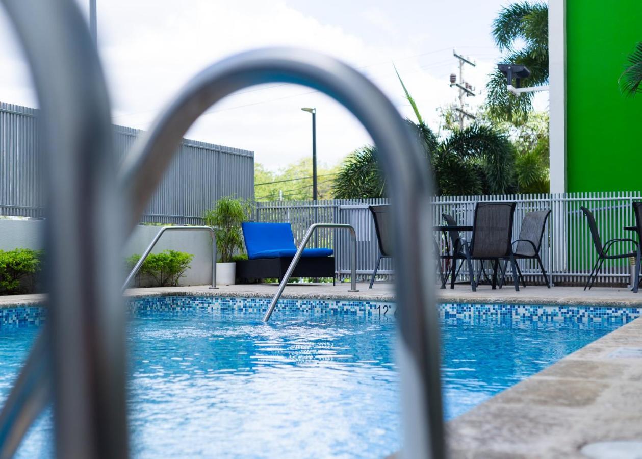 Holiday Inn Express Managua By Ihg Εξωτερικό φωτογραφία