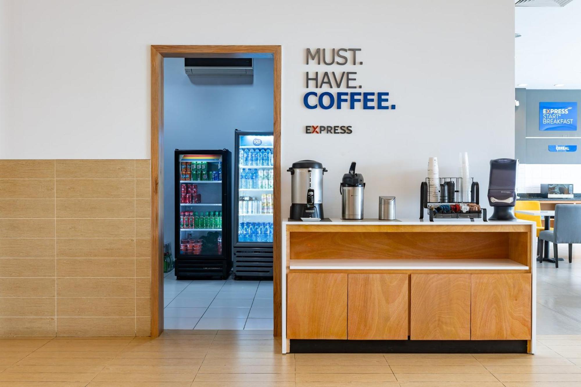 Holiday Inn Express Managua By Ihg Εξωτερικό φωτογραφία