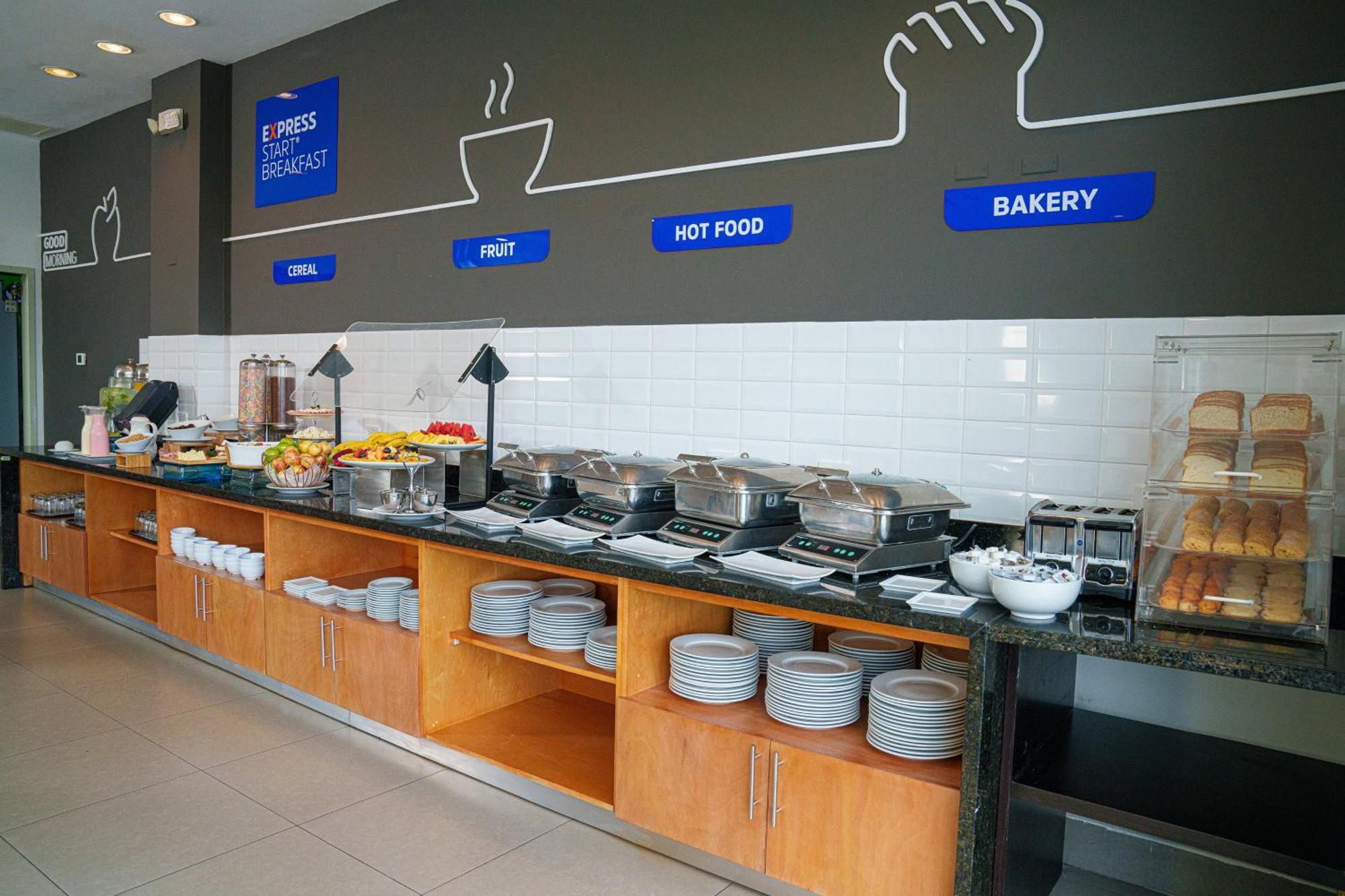 Holiday Inn Express Managua By Ihg Εξωτερικό φωτογραφία