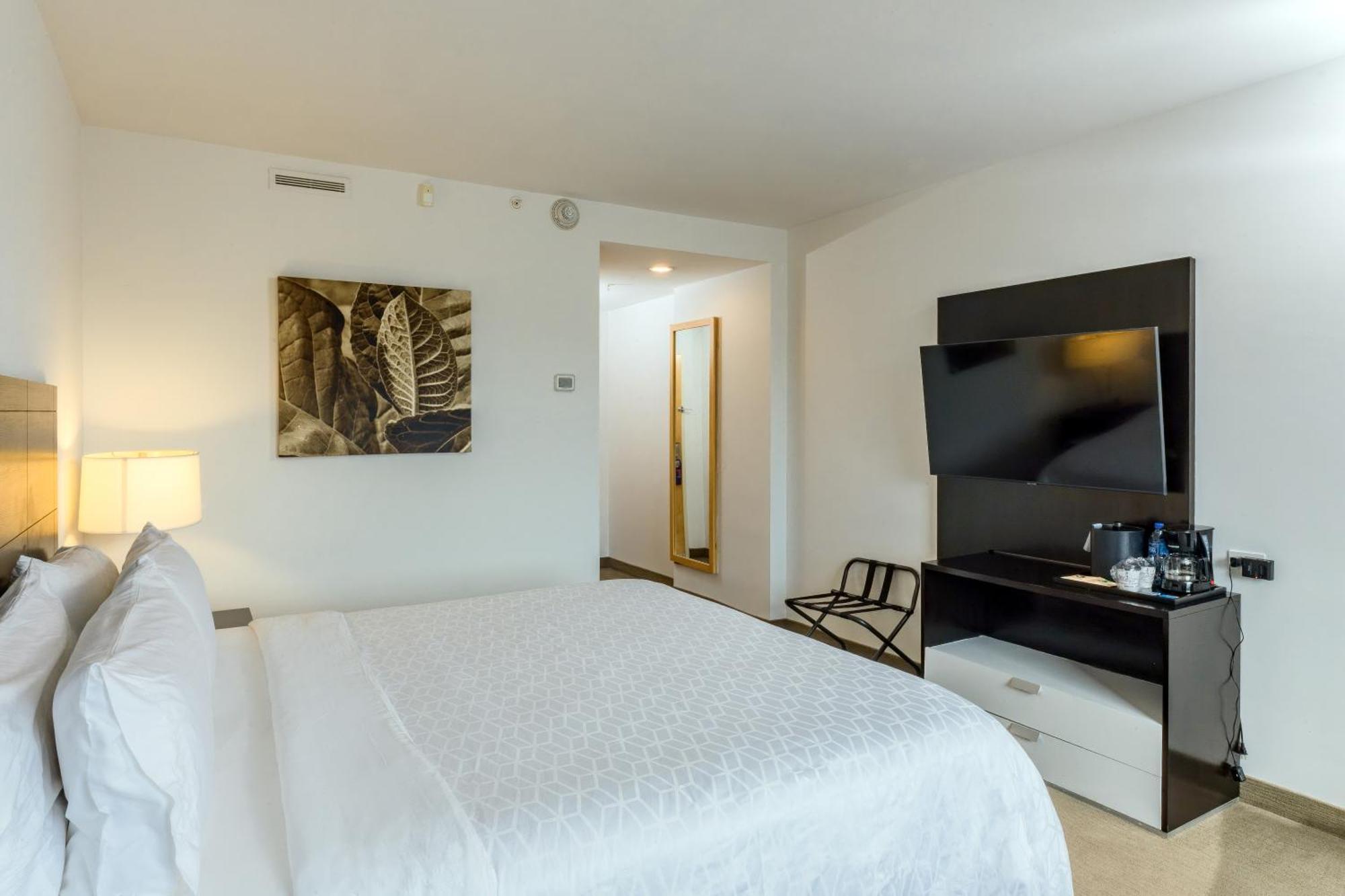 Holiday Inn Express Managua By Ihg Εξωτερικό φωτογραφία